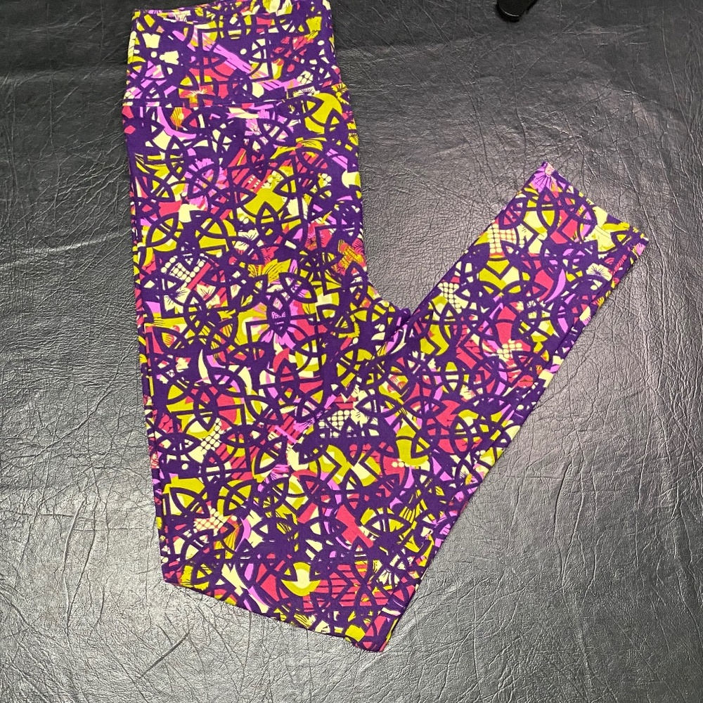 NWOT - LulaRoe OS Leggings